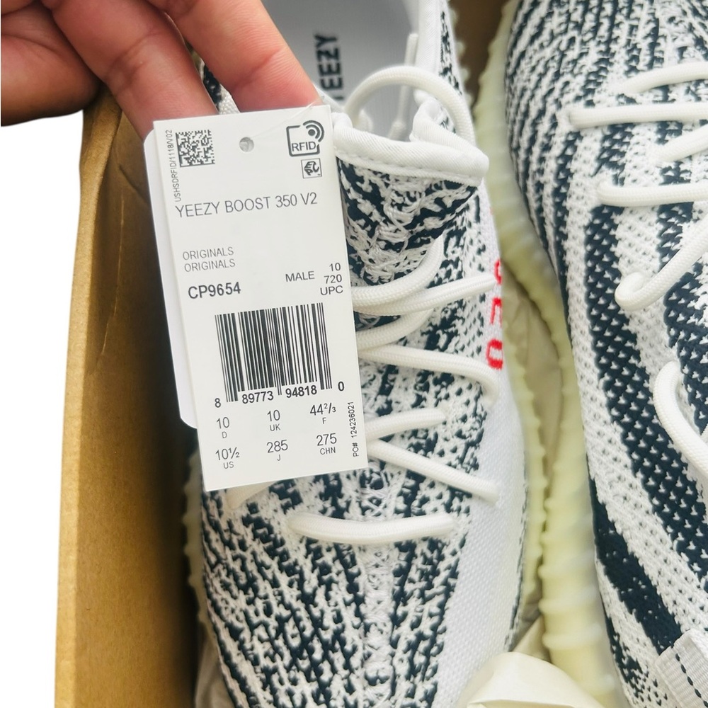 Yeezy Boost 350 V2 Athletic Shoes - Black and White